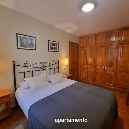 Отель Hostal Y Apartamento Seixes Бахерге Экстерьер фото