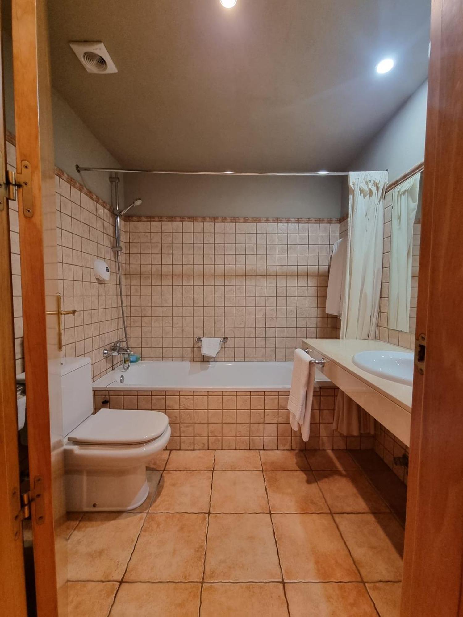 Hotel Seixes Y Apartamento Бахерге Экстерьер фото