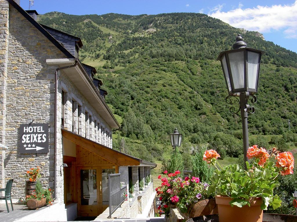 Hotel Seixes Y Apartamento Бахерге Экстерьер фото